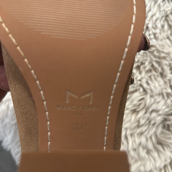 NWT Beautiful Marc Fisher Alva Suede Boots - Picture 4 of 4